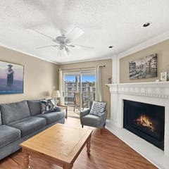 306A - River Run Condos-Comal River - Downtown
