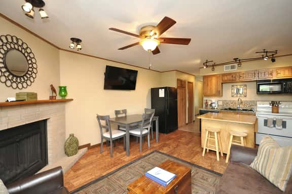 113B - River Run Condos-Comal River - Close to Schlitterbahn - Image 1