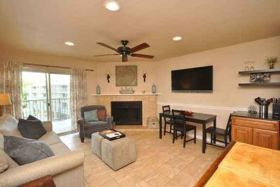 211B - River Run Condos-Comal River - Close to Schlitterbahn - Image 1