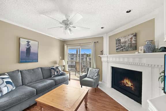 306A - River Run Condos-Comal River - Downtown - Image 1