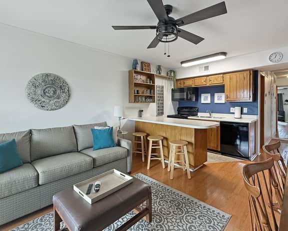 319D - Casita at River Run Resort - Comal River - Downtown - Image 2