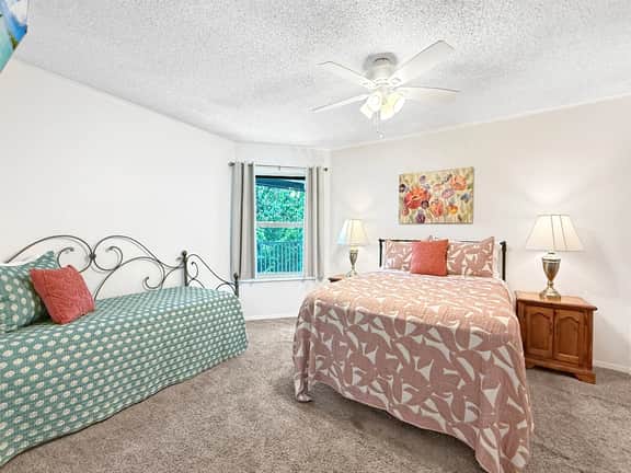 319D - Casita at River Run Resort - Comal River - Downtown - Image 5